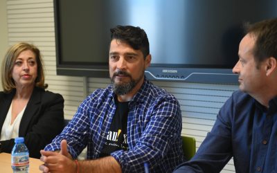 La nova biblioteca inicia les activitats culturals  amb la presentació de La merla blanca