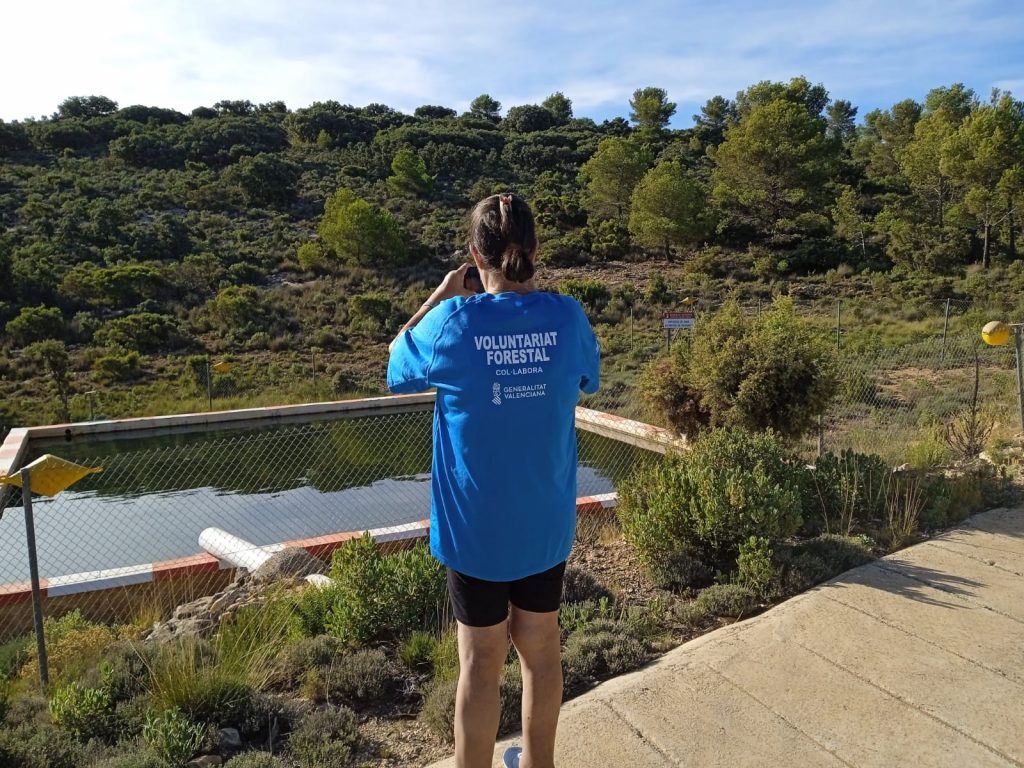 Voluntarios medioambientales en Xixona para vigilar los montes