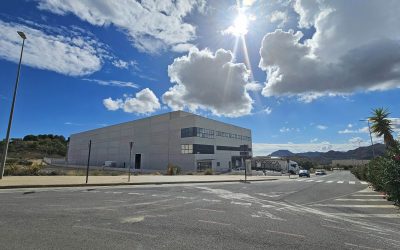 Xixona sigue atrayendo empresas y adjudica una parcela de 1.300 m²
