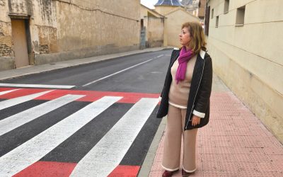 L’asfaltatge dels carrers culmina la renovació d’infraestructures a l’entorn de l’asil i Teatret